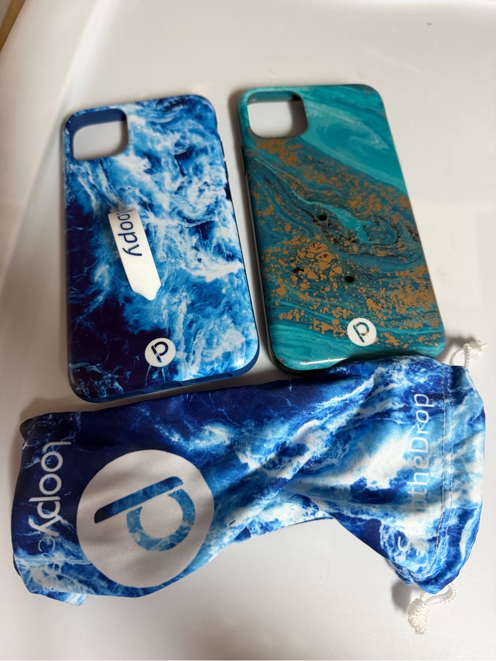 Loopy Case Blue Ocean Wave Phone Case with White Loopy Grip 11 pro